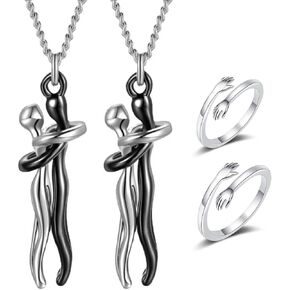 قلادة عناق وخاتم عناق للزوجين قلادة حنون عناق قلادة هدايا عيد الحب لها قلادة للزوجين له ولها in Kuwait