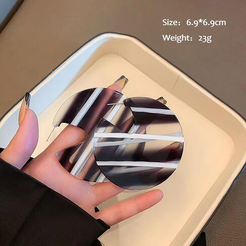 3 ازواج من الاقراط الجلدية باللونين الاسود والابيض من بانغوغوجو، اقراط مكتنزة لا تسبب الحساسية للسيدات العصريات، خطافات اذن فضية مع احجار الراين ولمسات جلدية للنساء in Kuwait