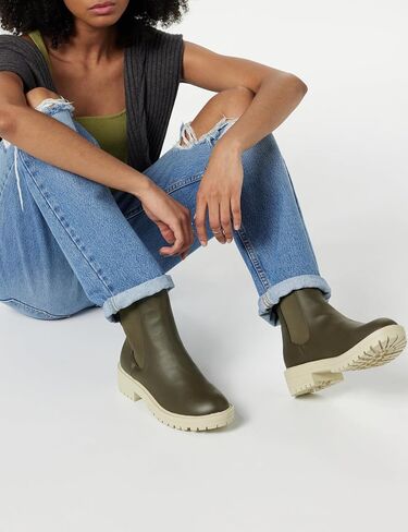The Drop Women's Saviah Chunky Sole Pull-On Chelsea Boot in Saudi Arabia