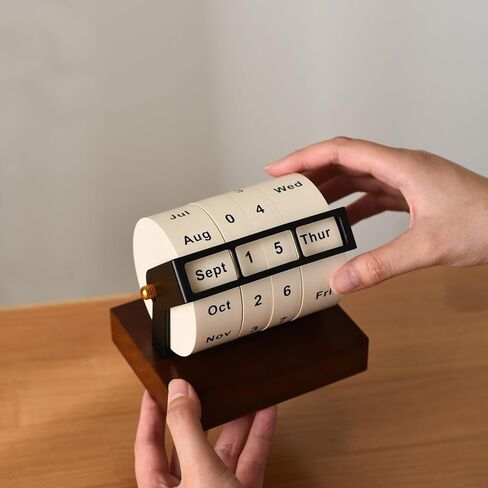 تقويم مكتبي دوار دائم، عرض التاريخ بعجلات خشبية لشهر الأسبوع واليوم للمكتب المنزلي، قائمة تذكير قابلة لإعادة الاستخدام، بطاقة سجل السفر (تقويم دائم للعجلة) in Kuwait