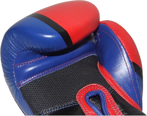قفازات الملاكمة أوميغا من Ringside in Saudi Arabia