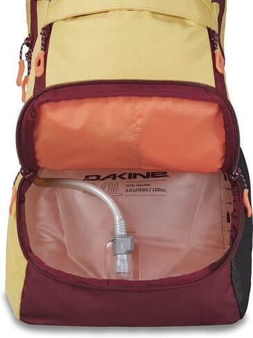 Dakine Syncline Womens Mountain Biking Hydration Pack in Saudi Arabia