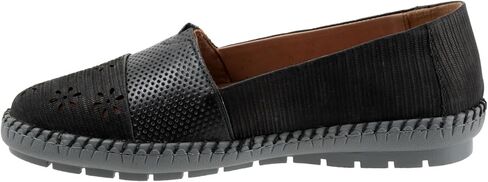 Trotters Women's Ruby Perf Loafer in Kuwait