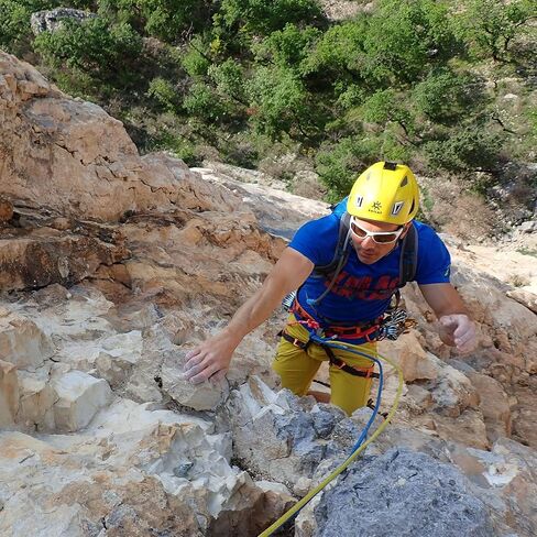 KAILAS خوذة تسلق الصخور الرجال تسلق الجبال خوذة Arborist خوذة التنزه رضوخ البحث والإنقاذ شجرة تسلق خوذة قابل للتعديل in Saudi Arabia
