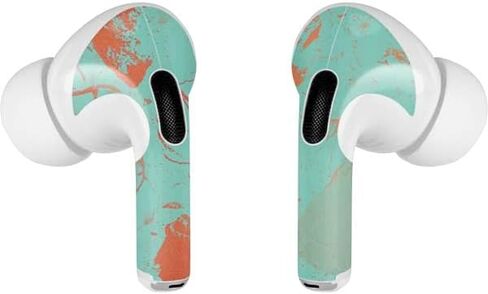 غلاف صوتي من Skinit متوافق مع Apple AirPods Pro (الجيل الثاني، 2022) بتصميم رخامي فيروزي مصمم في الأصل in Kuwait
