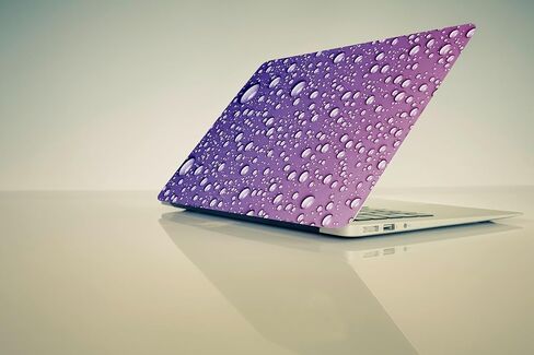 Laptop Skin with 3D Orange Water Drop Pattern Design - Universal Vinyl Sticker Decal, Fits 13-15.6" Laptops, Dustproof, Waterproof, Reusable Cover in Saudi Arabia