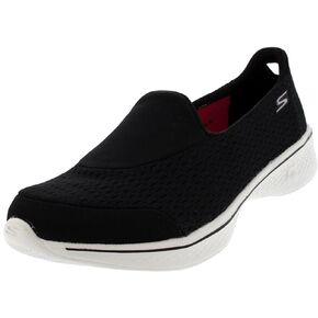 حذاء المشي Go Walk 4 Pursuit للسيدات من Skechers Performance، أسود أبيض - 9 B(M) US in Saudi Arabia