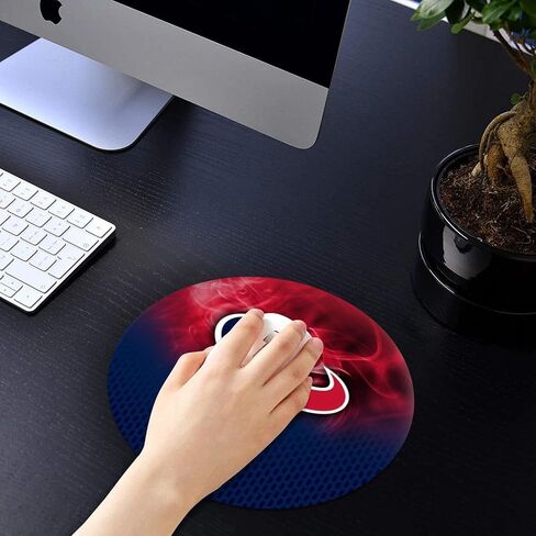 لوحة ماوس رياضية مستديرة، تصميم أحمر وأزرق بقاعدة مطاطية مضادة للانزلاق لأجهزة الكمبيوتر المحمول والمكتب، بساط ماوس الألعاب لمحبي كرة القدم in Kuwait