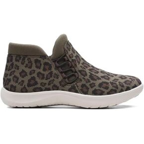 Clarks Womens Adella Pine