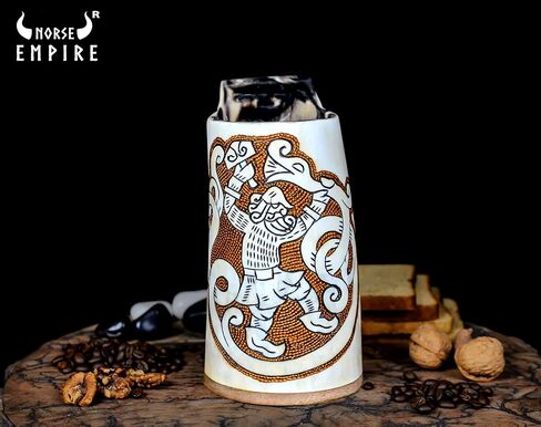 Viking Ox Horn-16oz ، 100 ٪ أصيلة ، تنين رونك محفور يدويًا مع قرن على الطراز البارد على طراز القرون الوسطى للمشروبات الباردة ، وهدية من الدرجة الغذائية للرجال والنساء ، مثالية لكأس Mead & Beer ... in Kuwait