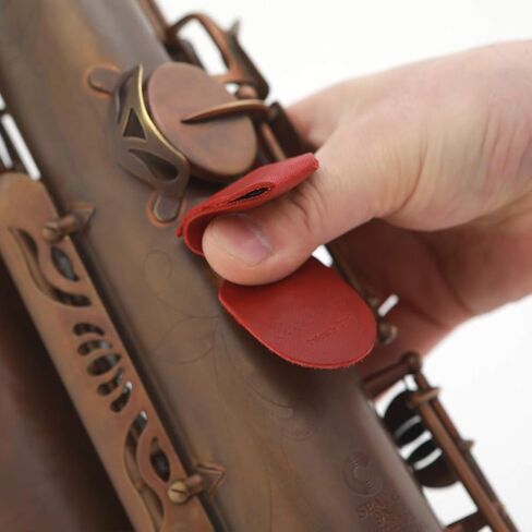 وسادة مسند إبهام ساكسفون من CIELmusic، وسادة إبهام ساكسفون، واقي إبهام الساكسفون، ساكسفون ألتو/تينور، جلد ناعم متين، مصنوع يدويًا، أحمر in Kuwait