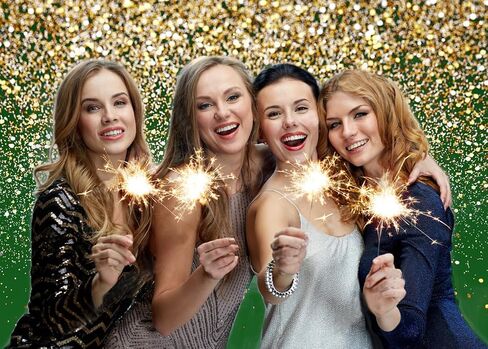 CHAIYA 7x5FT Green and Gold Birthday Backdrop - Gold Spots Bokeh Wedding Prom Graduation Photography Background in Saudi Arabia