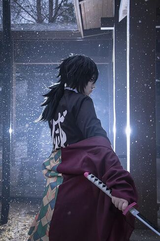 شعر مستعار رمادي قصير لكوسبلاي تريل بليزر، شعر مستعار صناعي منفوش مقاوم للحرارة + غطاء شعر مستعار للعبة هونكاي ستار ريل in Kuwait