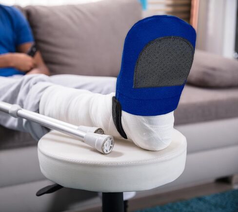 1 Pack Protective Foot Cast Socks Toe Covers Soft Warm Cast Toe Protector Cast Sock Toe Cover for Men and Women, Adjustable Cast Socks for Leg, Foot and Ankle, Socks for Casts Adults (Black) in Kuwait