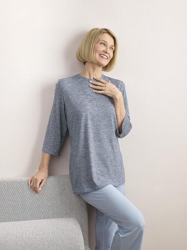 Women’s Open Back Adaptive Active Crew Neck Top for Seniors - 3/4 Long Sleeve Shirt in Saudi Arabia