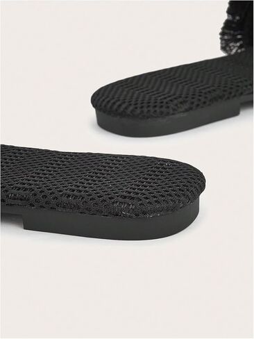 OYOANGLE Women's Fringe Straw Sandals Crochet Open Toe Single Band Flat Slip On Sandals in Kuwait