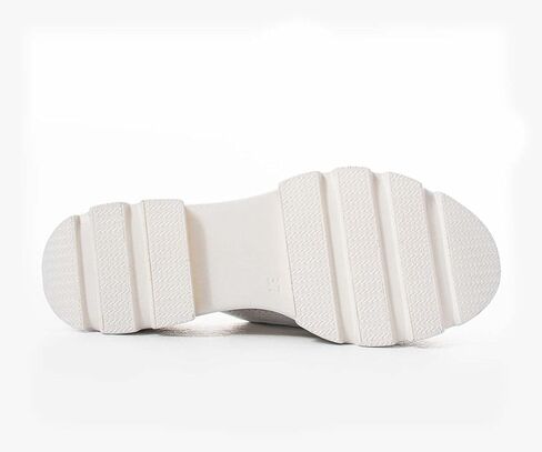 Saraya Nurse-قباقات الراحة الجلدية المصنوعة يدويًا ، ونمط الممرضات ، والراحة والدعم طوال اليوم ، ودائم للاستخدام على المدى الطويل ، ومثالية للممرضات. in Kuwait