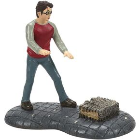 Department 56 Harry Potter Village Accessories The Monster Book Figurine, 2.8 Inch, Multicolor
