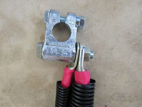 صنع في الولايات المتحدة الأمريكية مجموعة كابلات البطارية المخصصة المتوافقة/البديلة لسيارة Ford Superduty F250/F350/Excursion 1999-2003 7.3L Powerstroke 2/0 - نهاية مستقيمة لبدء ما بعد البيع. الأصل 2298/ق in Kuwait