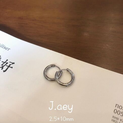 Titanium G23 Sliver Hoop Earrings for Women Men Lobe 2PCS 18g Inner Diameter 9mm Width 2.5mm Jewellery Hypoallergenic Earrings Birthday for Her Ladies Fashion Small Tiny Huggie Earrings. in Saudi Arabia