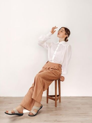 صنادل SWQZVT مسطحة للنساء: صندل مريح لدعم قوس القدم - صنادل مشي صيفية سهلة الارتداء in Kuwait