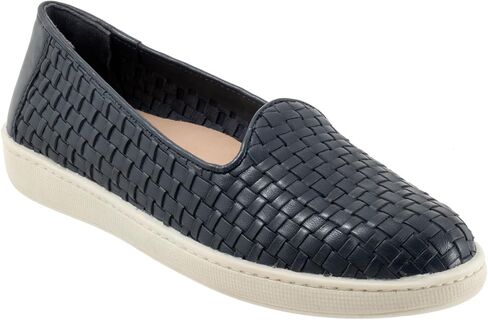 Trotters Women's Adelina Loafer in Kuwait