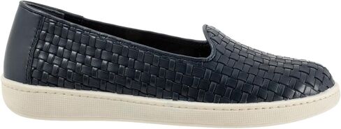 Trotters Women's Adelina Loafer in Kuwait