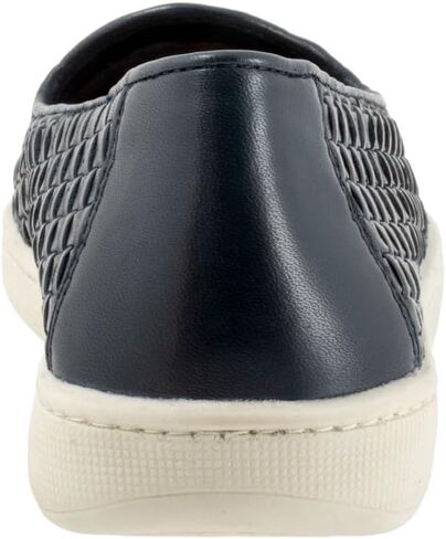 Trotters Women's Adelina Loafer in Kuwait