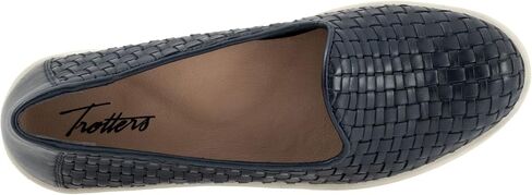 Trotters Women's Adelina Loafer in Kuwait