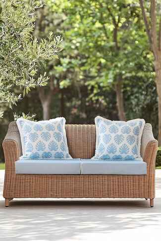 غطاء مقعد في الهواء الطلق في Hofdeco Premium Coastal Patio Coushion في الهواء الطلق فقط من 2 ، 20 "x20" x4 " in Kuwait