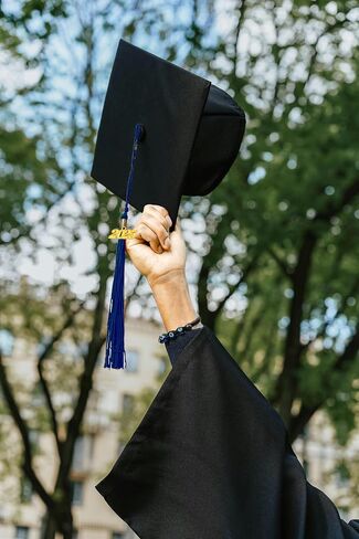 شرابة تخرجان من قطعتين مع سحر 2025 سنة ، شرابة غطاء التخرج ، شرابة اللون الفردي ، 2025 إكسسوارات شرابة التخرج (2 ، فورست جرين) in Kuwait