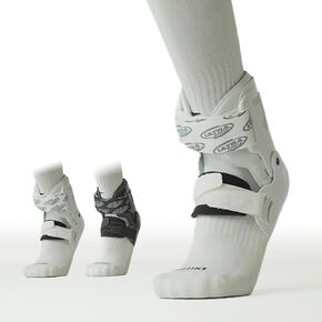 Ultra Zoom - Ankle Braces for Men and Women - Ankle Support for Injury Prevention and Recovery - Ankle Stabilizer with Custom Form Fit and 100% Mobility - Ankle Protector for Athletes of All Sports