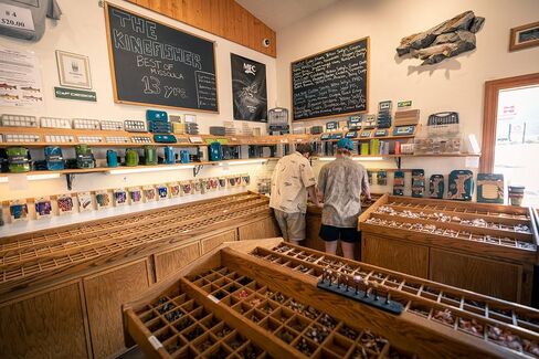 Kingfisher Large Streamer Fly Fishing Boat Box 2.0 (14" x 11" X 3.35") Yellow in Kuwait