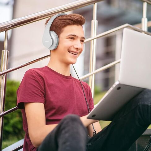TUINYO Wireless Bluetooth Headphones - Over Ear Headset with 40H Playtime, Deep Bass, Memory-Protein Earmuffs, Mic & Wired Mode - Compatible with PC, Cell Phones & TV | Model in Saudi Arabia