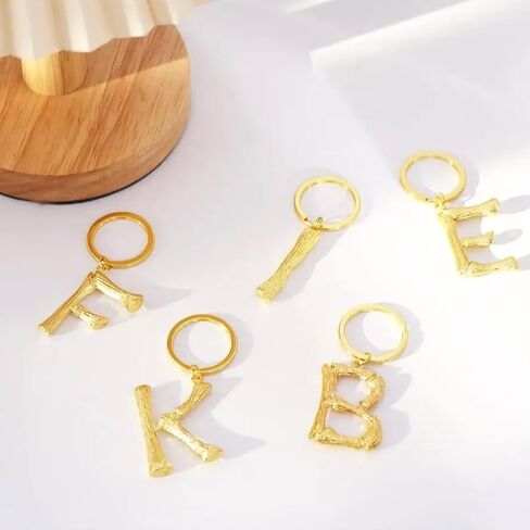 Keychain Alphabet Keyring Stainless Steel Letter Keychain Key Ring Birthday Key Chain for Men and Women Gold (Q) in Saudi Arabia