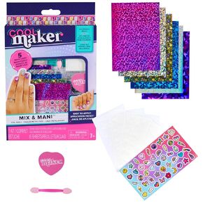 Cool Maker, GO GLAM Studio Nail Kit, Style 200 Nails with 4 Designs, 2 Polish Applicators & Mask, Arts and Crafts Kids Toys for Girls Ages 7 and up