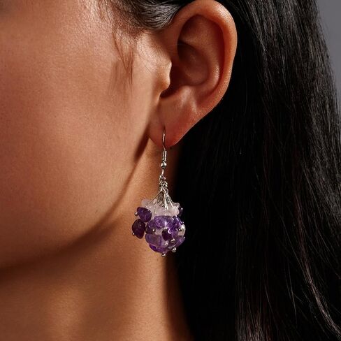 Seraphina المصنوعة يدويًا من الجمشت الطبيعية المكسرة من الحجر الكريستالي المتدلى بالقطط الأرجواني إسقاط أقراط الهدية المجوهرات in Kuwait