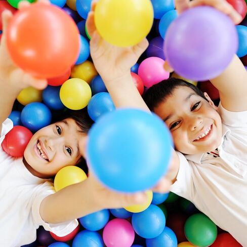 Ball Pit Balls for Kids, Children Crush-Proproof Plastic Balls for Ball Pit with 7 Bright Colors, Safe and Non-Toxic, BPA Free, Baby Toddler Pit Balls with Storage Net Bag (50pcs, 2.2inch) in Kuwait