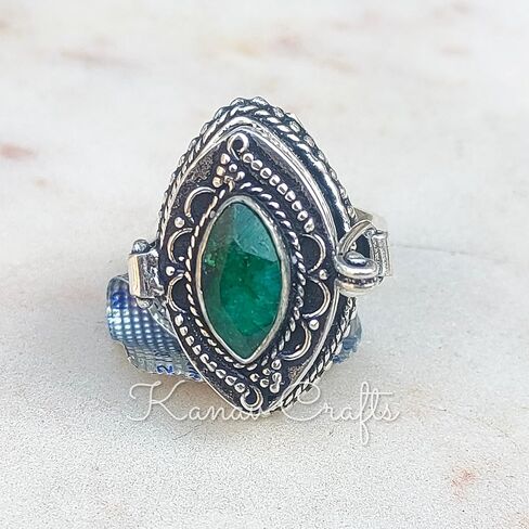 حلقة السم القديمة | الزمرد ، حلقة السم | مقصورة سرية | Boho Hippie | 925 Sterling Silver Plated | هدية عيد الهالوين ، حلقة حبوب منع الحمل ، هدايا عيد الأم (8.5) in Saudi Arabia