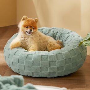 Bedsure Dog Bed for Medium Dogs - Donut Pet Bed for Puppy Kitten with Anti Slip Bottom, Round Sherpa Dog Beds with Washable Removable Cover, Cream, 30x30x8 inches