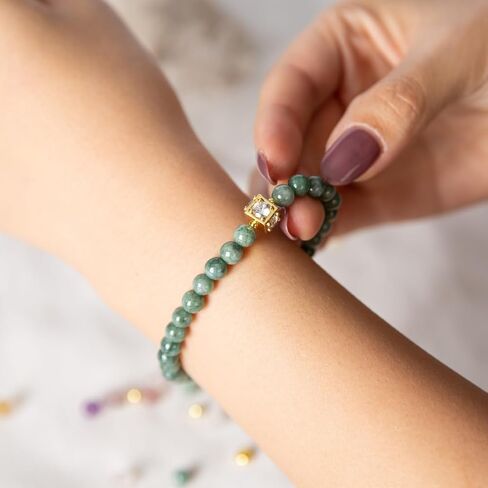 سوار Jade Bangle للنساء - كارما جيدة وسوار الحظ مع حبة فاصل القمر المطلية بالذهب 18K - الوئام والازدهار - Jadeite Jood June Birthstonet (6 مم حبات اليشم الحقيقية) in Kuwait