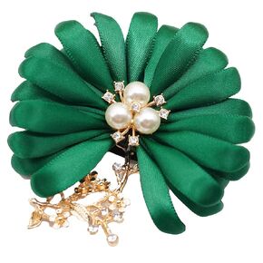 7.5 CM COLOURFUL SILK DAISY Flower Pin Brooch By NhanDo Handmade – Flower Brooch Pin for Women and Men, valentines day gifts, Handmade Gift For Her, Gift for Mother Day, Gift For Teacher Day (Green)