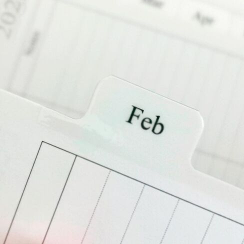 newestor 2024-2025 إعادة تعبئة المخطط الشهري لملف A5، صفحتين في الشهر، 18 شهرًا من يوليو 2024 - ديسمبر 2025، 5.6 بوصة × 8.25 بوصة، 6 فتحات مثقوبة in Kuwait