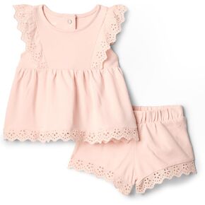 Amazon Essentials X Sofia Grainge Toddlers و Baby Girls's Eyelet Short & Top Set