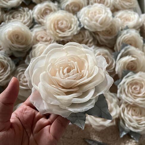 بروش الحرير يدويًا 3،5 '. أورجانزا زهرة corsage. دبوس الزهور. بروش الحرير المتفوق الأزهار ، والذكرى الحريرية ، هدية 12th لها (قبالة أبيض) in Kuwait