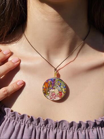 Nature's Multi Colour Dry Pressed Real Flower Round Handmade Pendant Necklace in Kuwait