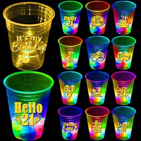 Mishunyus 24 PCS Glow 21st Birthday Party Coups - Gold 16 Oz Plastic Cups للرجال والنساء - مستلزمات عيد ميلاد سعيد الحادي والعشرين - هتافات إلى 21 عامًا