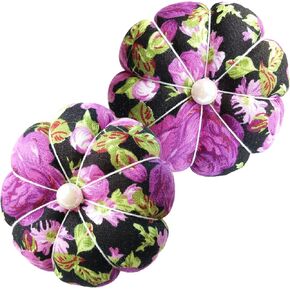 cushystore 2x الأزهار الصغيرة دبوس إبرة دبوس وسادة pincusion pincusion مع حزام مرن قابل للتعديل لجميع أحجام المعصم (الوردي + الوردي) ، 2.75'l x 2.75'w x 1.25'd in Kuwait