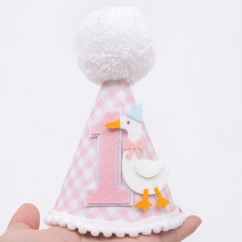 قبعة عيد ميلاد أوزة سخيفة - زخارف عيد ميلاد أوزة سخيفة ، قبعة حفلة عيد ميلاد الوردي الوردي الأول لها in Kuwait