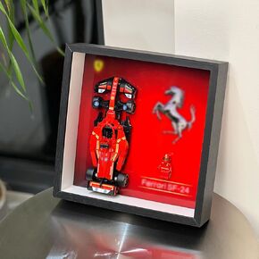شاشة Iluane Wallboard for Speed ​​Champions Ferrari SF -24 F1 Race Car Toys - مجموعات المباني 77242 ، ومقتنيات البالغين على الحائط ، ديكور المنزل أو المكتب (لا توجد سيارة)